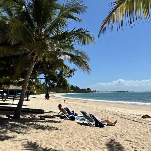 Descubra a Praia de Aruana em Aracaju: Um Paraíso à Beira-Mar